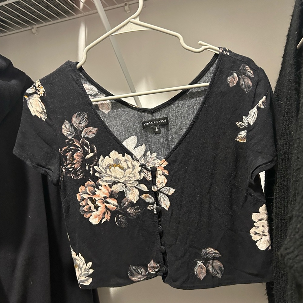 Kendall and Kylie crop top